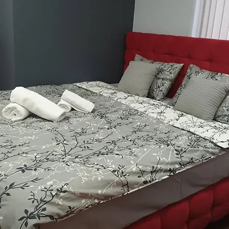 Boutique Apartment *